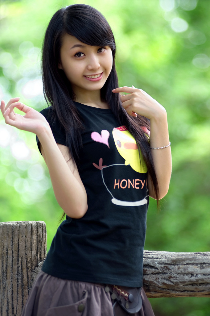 宝贝乖女你的奶真大水真视频
